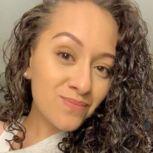 Meet your Posher, Rocio